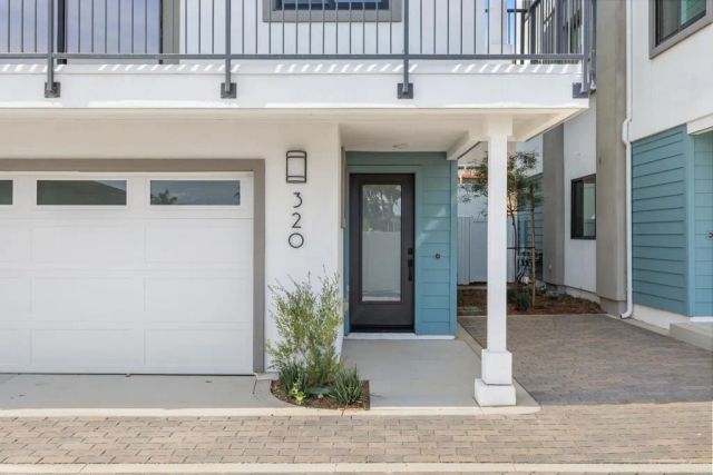 320 Chinquapin Avenue, Carlsbad, CA 92008