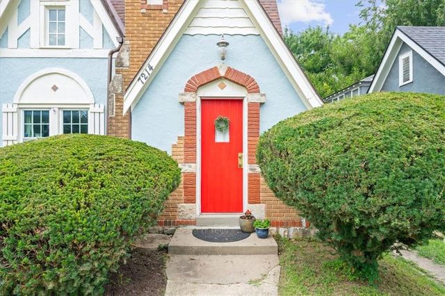 7214 Highland Avenue, Kansas City, MO 64131