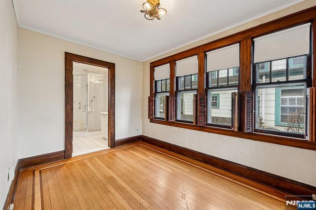 971 Garrison Avenue, Teaneck, NJ 07666