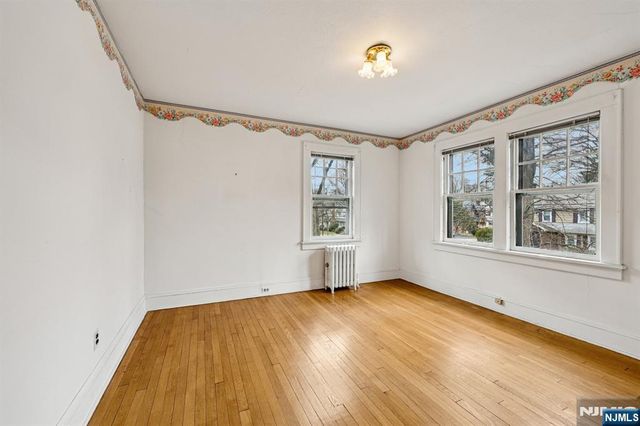 971 Garrison Avenue, Teaneck, NJ 07666