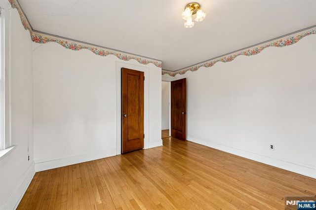 971 Garrison Avenue, Teaneck, NJ 07666