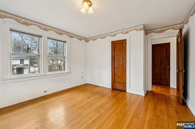 971 Garrison Avenue, Teaneck, NJ 07666