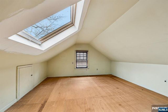 971 Garrison Avenue, Teaneck, NJ 07666