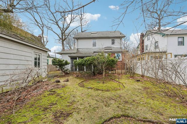 971 Garrison Avenue, Teaneck, NJ 07666