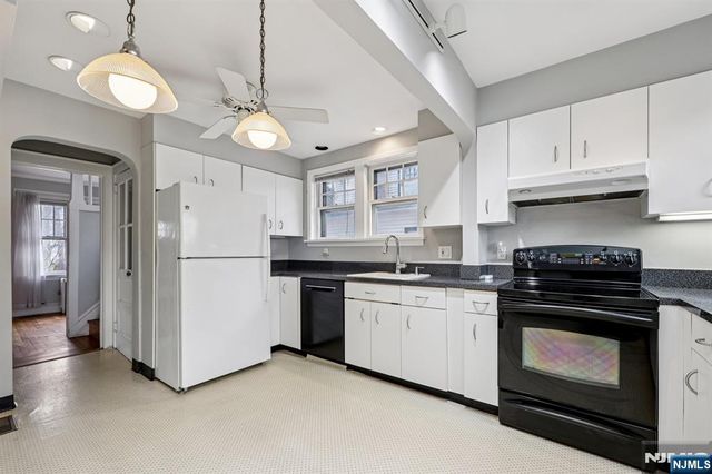 971 Garrison Avenue, Teaneck, NJ 07666