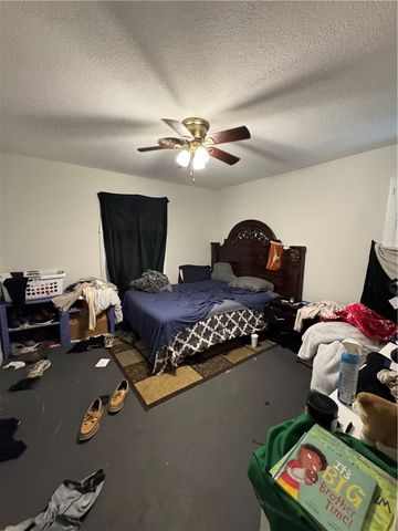 2000 Kirk, Brenham, TX 77833