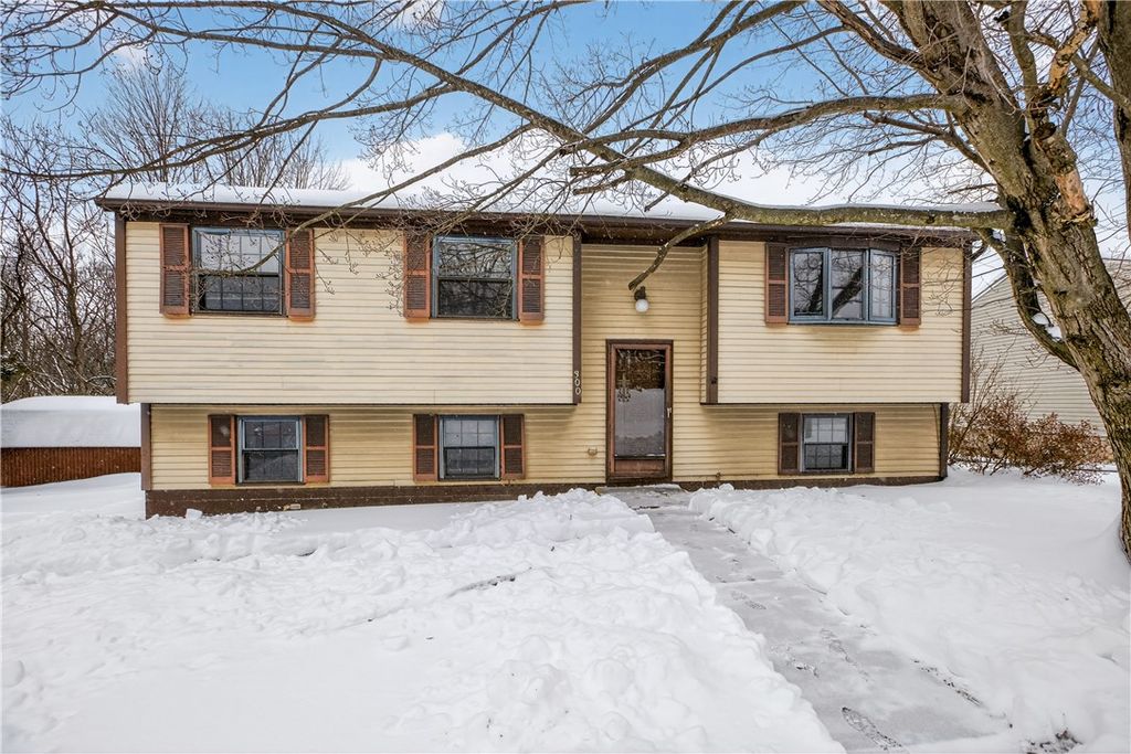 300 Moonridge Drive, Economy, PA 15042