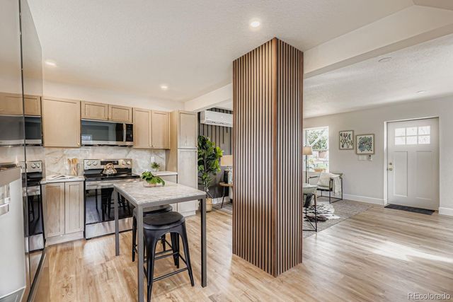 1551 S University Boulevard, Denver, CO 80210