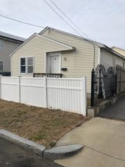 13 Halton, Providence, RI 02907