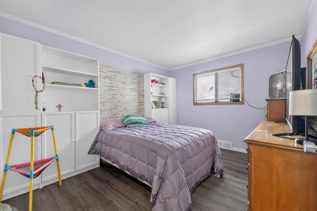 16657 Kennebec Street, Southgate, MI 48195