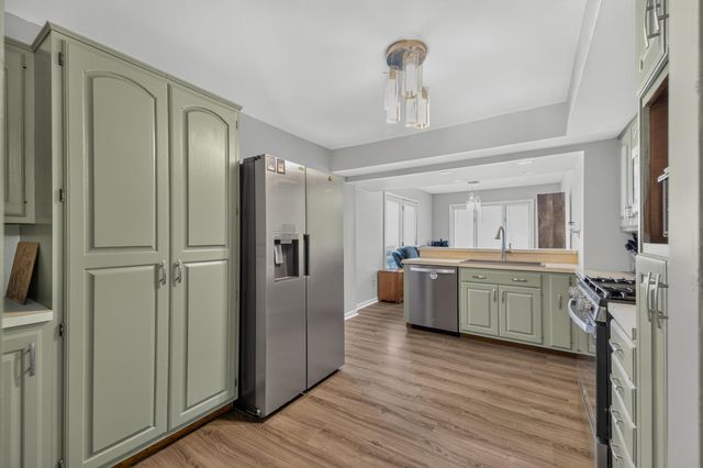 16657 Kennebec Street, Southgate, MI 48195