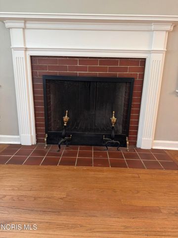 2811 Kenwood Boulevard, Toledo, OH 43606