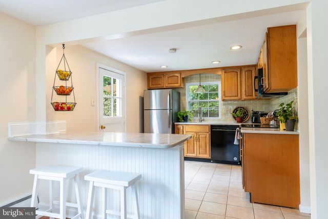 725 GIRARD AVE, Swarthmore, PA 19081