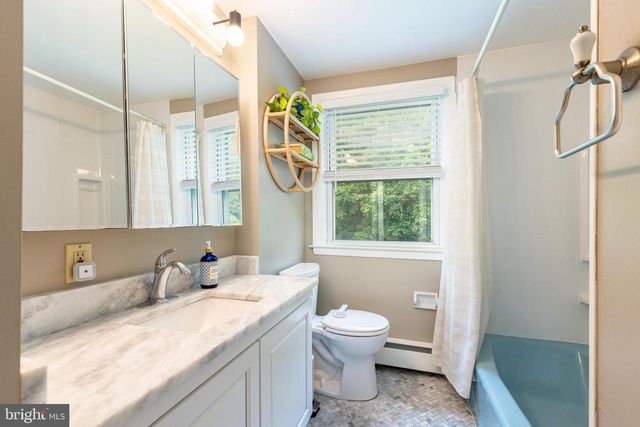 725 GIRARD AVE, Swarthmore, PA 19081