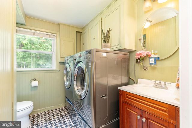 725 GIRARD AVE, Swarthmore, PA 19081