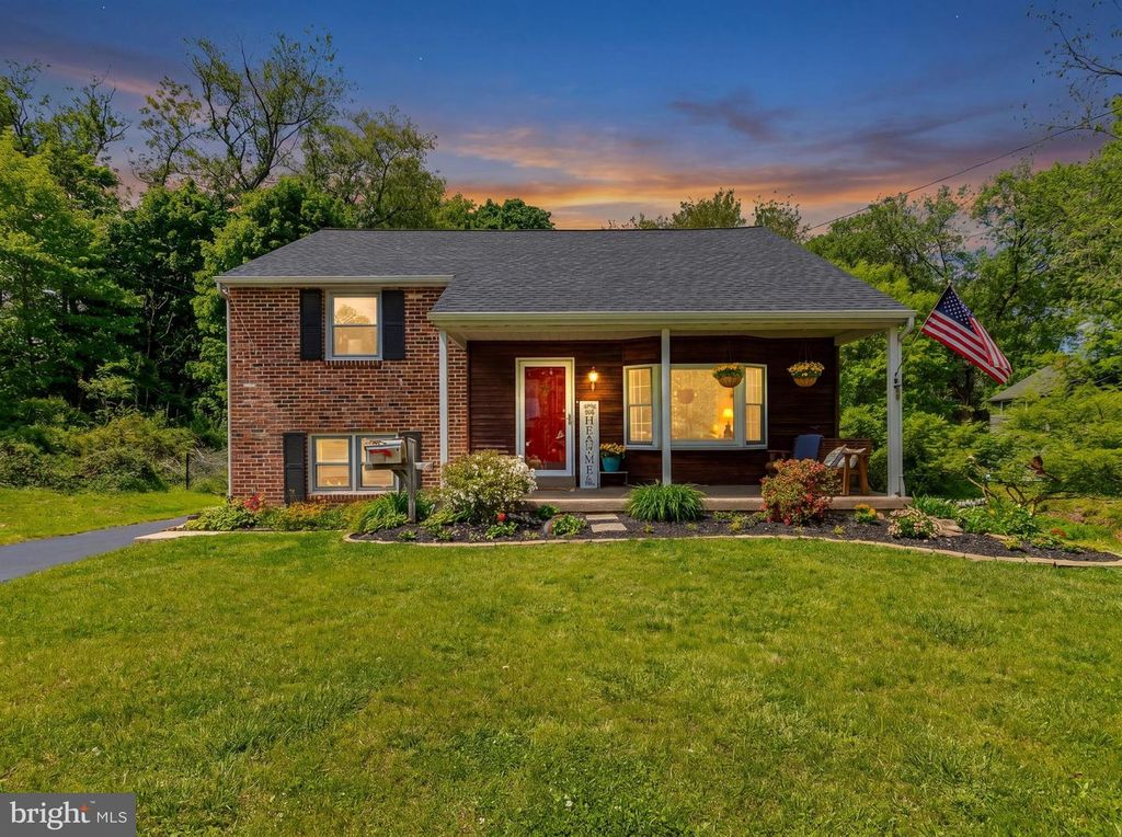 725 GIRARD AVE, Swarthmore, PA 19081