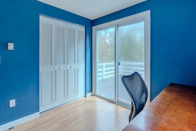 27 Surrey Lane 27, Bourne, MA 02532