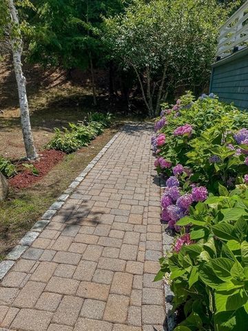 27 Surrey Lane 27, Bourne, MA 02532