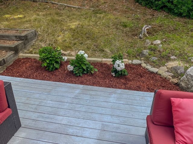 27 Surrey Lane 27, Bourne, MA 02532