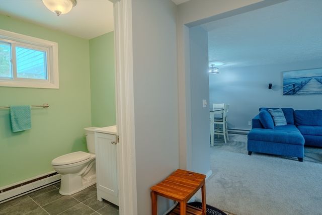 27 Surrey Lane 27, Bourne, MA 02532