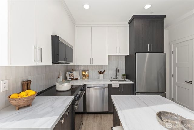 2328 D Franklin Avenue E, Seattle, WA 98102