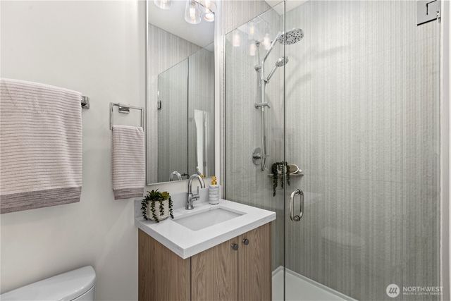 2328 D Franklin Avenue E, Seattle, WA 98102