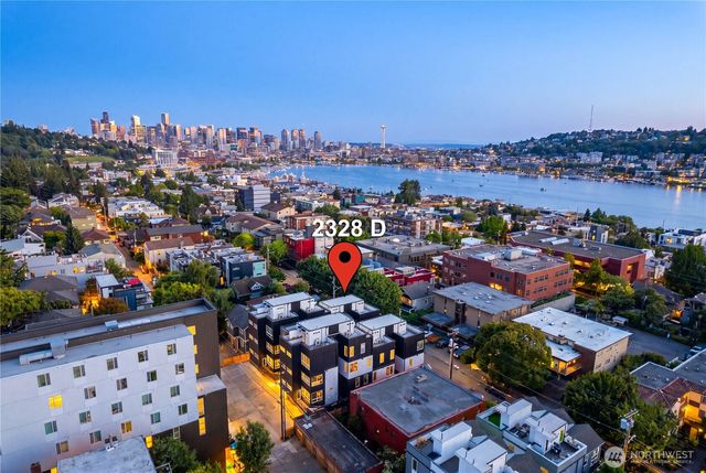 2328 D Franklin Avenue E, Seattle, WA 98102