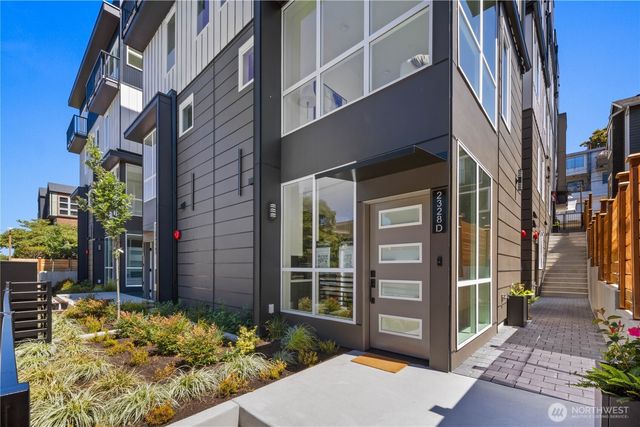 2328 D Franklin Avenue E, Seattle, WA 98102