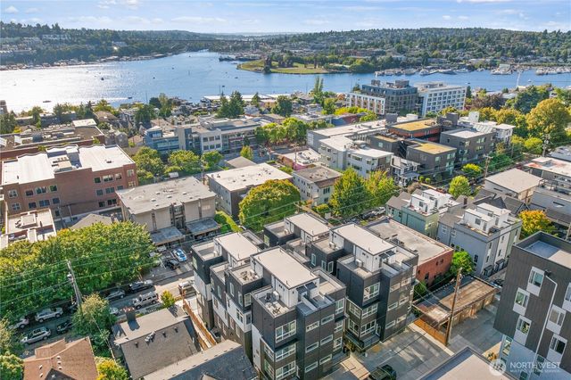 2328 D Franklin Avenue E, Seattle, WA 98102