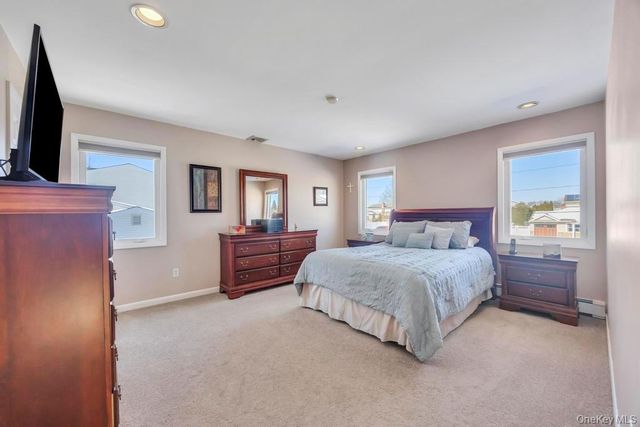 436 8th Street, Bohemia, NY 11716