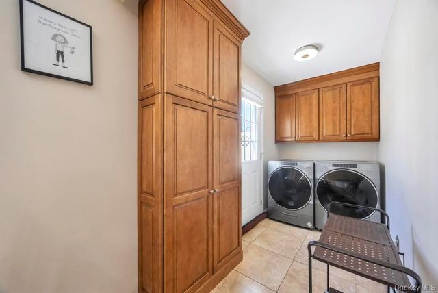 436 8th Street, Bohemia, NY 11716