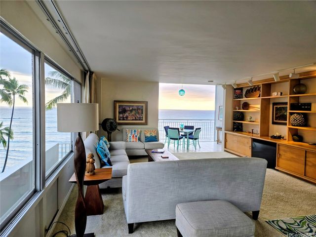 2969 Kalakaua Avenue 401, Honolulu, HI 96815