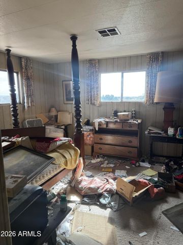 75 N County Road, Chambers, AZ 86502