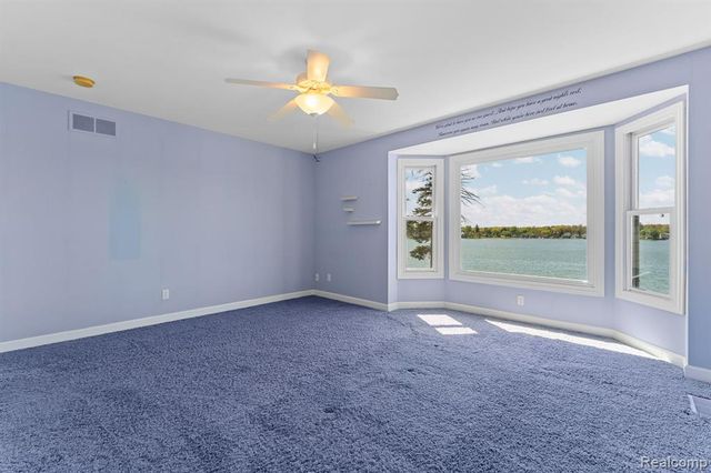 9350 Silverside, South Lyon, MI 48178