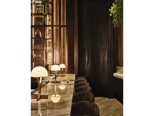 550 Sw 10TH Ave 2405, Portland, OR 97205