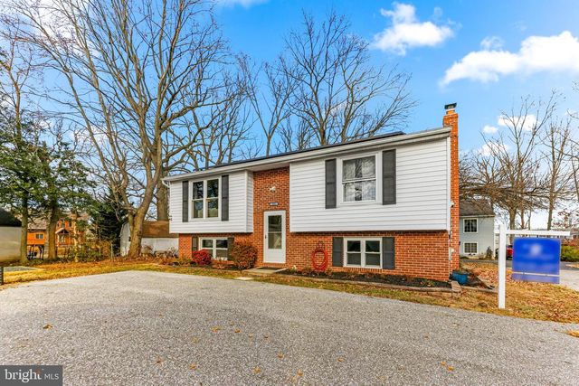 221 ANTIETAM RD, Essex, MD 21221