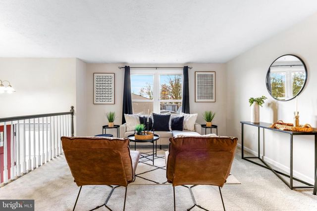 221 ANTIETAM RD, Essex, MD 21221