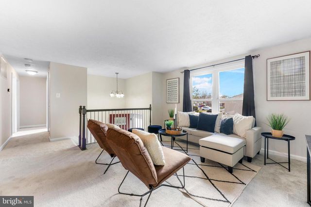 221 ANTIETAM RD, Essex, MD 21221