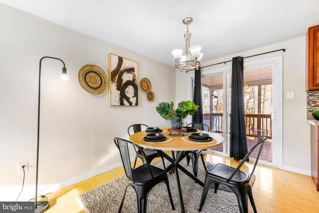 221 ANTIETAM RD, Essex, MD 21221