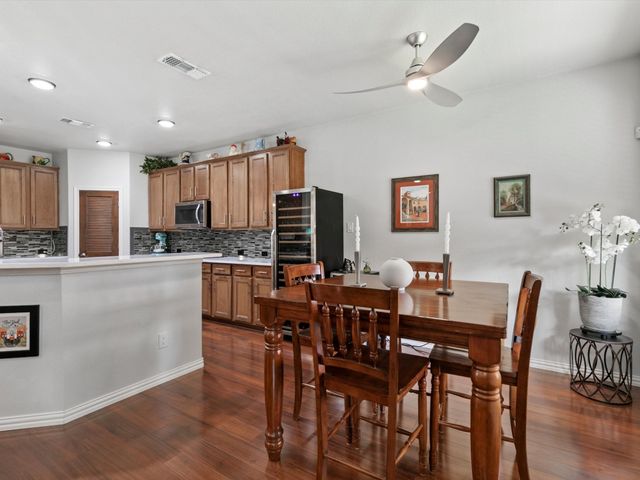9312 Marble Falls Drive, Arlington, TX 76002