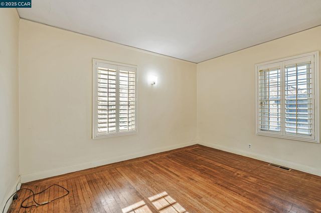 1921 106th Avenue, Oakland, CA 94603