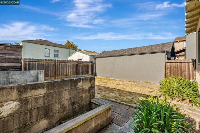 1921 106th Avenue, Oakland, CA 94603