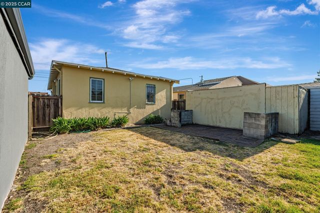 1921 106th Avenue, Oakland, CA 94603