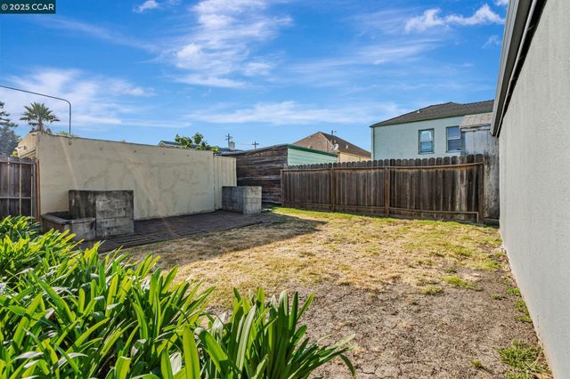 1921 106th Avenue, Oakland, CA 94603