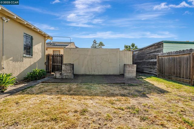 1921 106th Avenue, Oakland, CA 94603