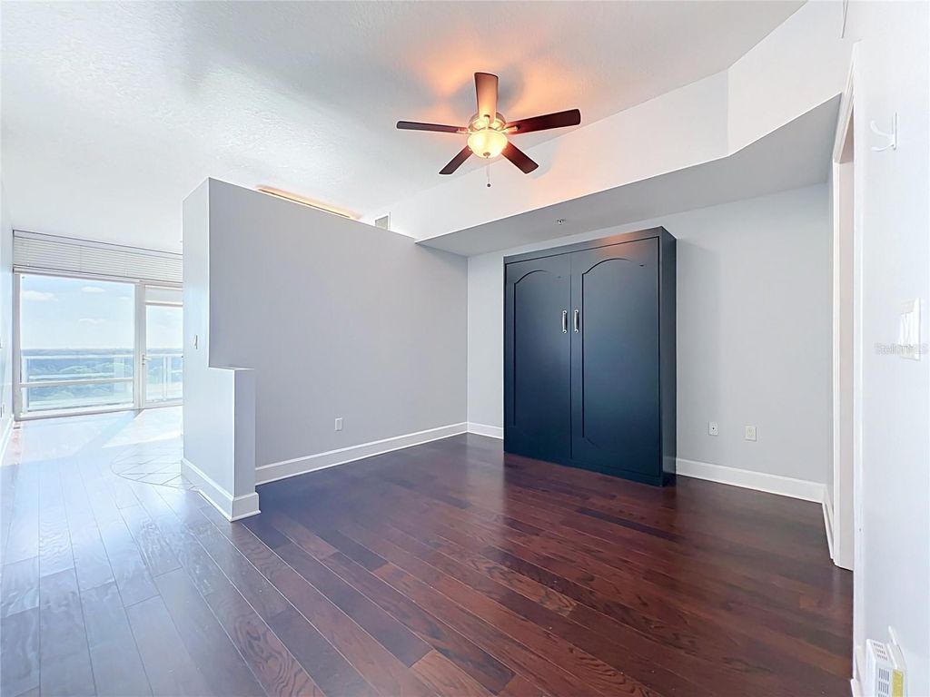 Image 18 of property listing at 101 S EOLA DRIVE 1008, Orlando, FL 32801