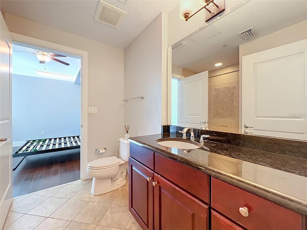 Image 44 of property listing at 101 S EOLA DRIVE 1008, Orlando, FL 32801