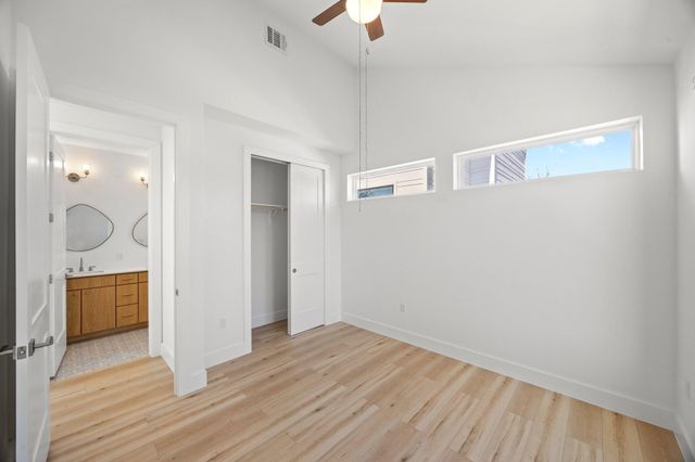 106 W CROSLIN ST 1, Austin, TX 78752