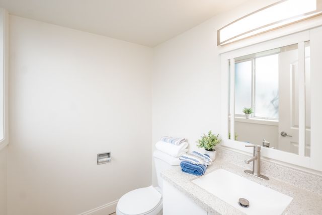 7117 W 93rd Street 105, Oak Lawn, IL 60453