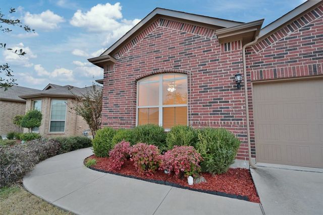 5921 Comanche Peak Drive, Fort Worth, TX 76179